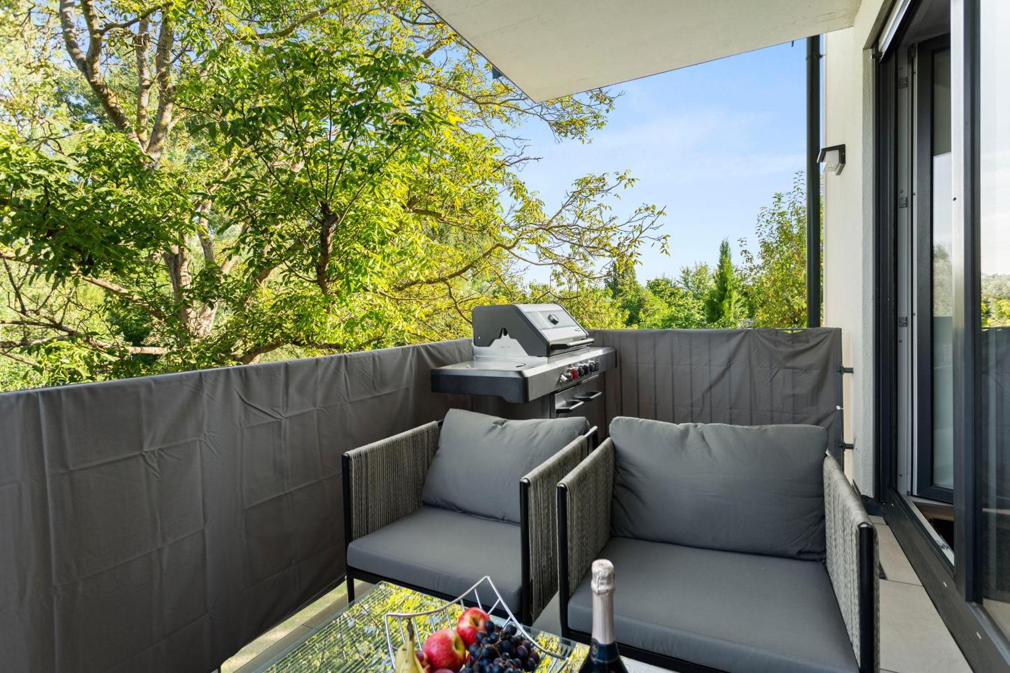 Lit Living Deluxe Woerth - Parking - Box Spring - Bbq - Balcony