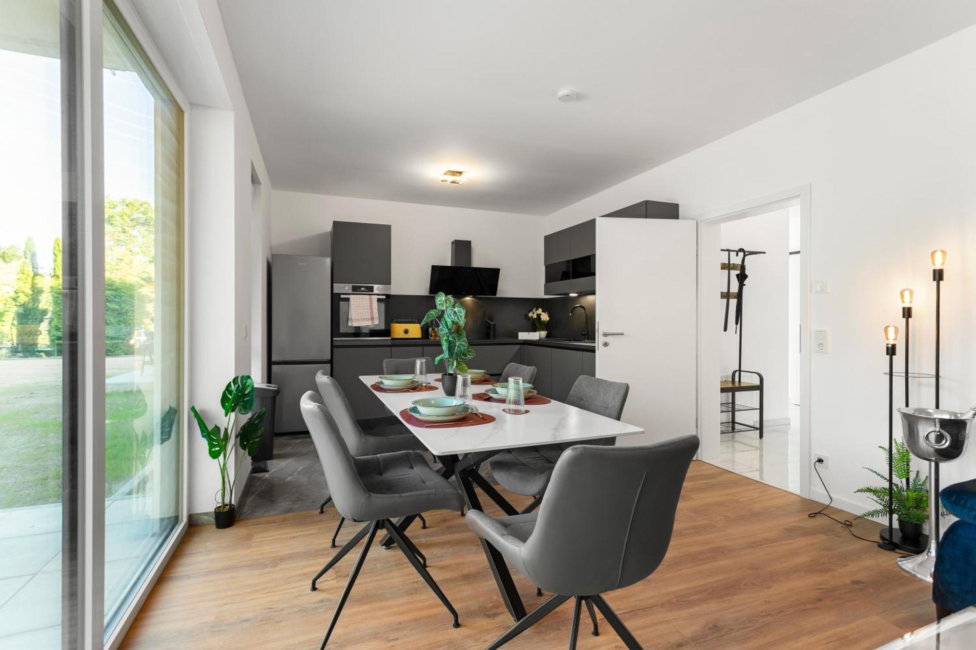 Lit Living Deluxe Woerth - Parking - Box Spring - Bbq - Balcony Apartment